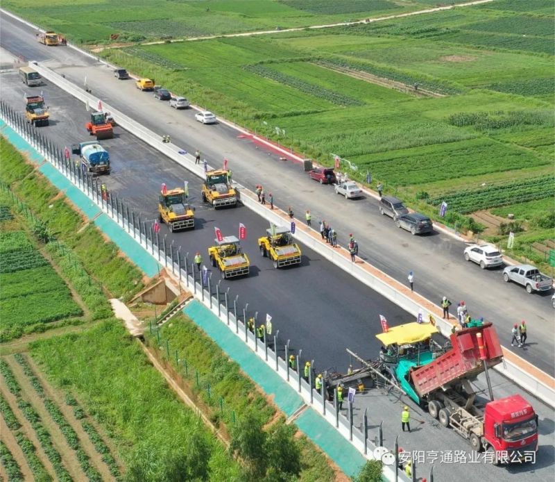 工地防暑降溫點(diǎn)，夏送清涼到一線